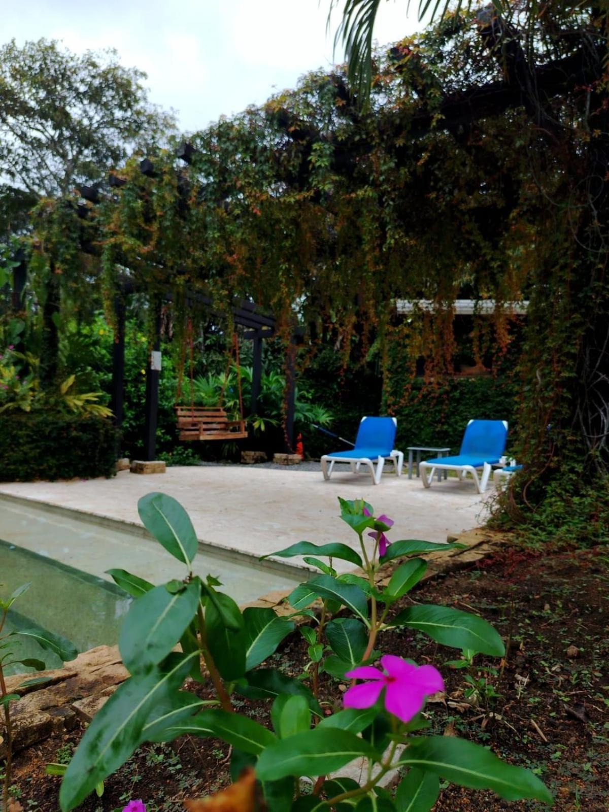 Diuwak Hotel Dominical Exterior photo